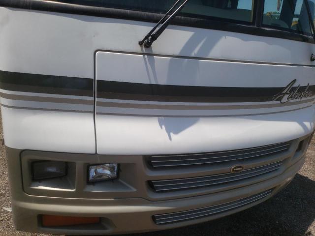 Photo 9 from auction – 2001 WINNEBAGO MOTORHOME with VIN 1FCNF53SX10A18991