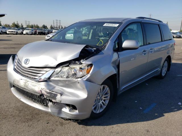 Photo 2 from auction – 2016 TOYOTA SIENNA XLE with VIN 5TDYK3DC5GS728813