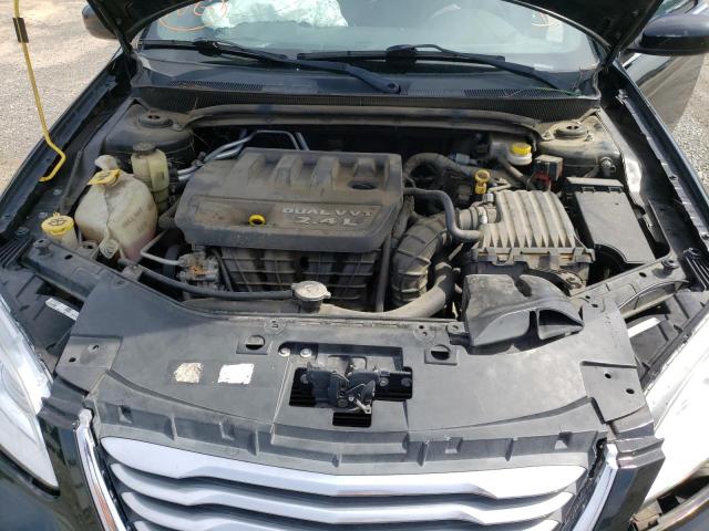 Photo 7 from auction – 2014 CHRYSLER 200 LX with VIN 1C3CCBAB0EN167571