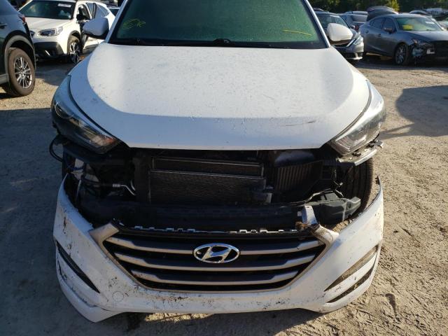 Photo 9 from auction – 2017 HYUNDAI TUCSON LIM with VIN KM8J33A27HU493480