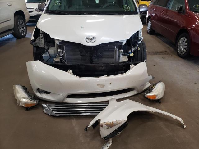 Photo 9 from auction – 2011 TOYOTA SIENNA XLE with VIN 5TDDK3DC1BS024034