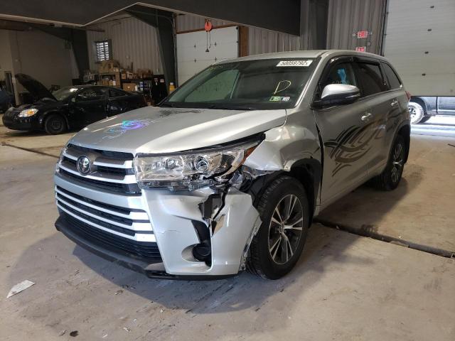 Photo 2 from auction – 2018 TOYOTA HIGHLANDER with VIN 5TDBZRFH3JS828686