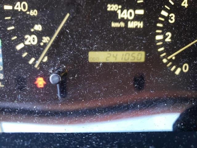 Photo 8 from auction – 2001 LEXUS RX 300 with VIN JTJHF10U410166370