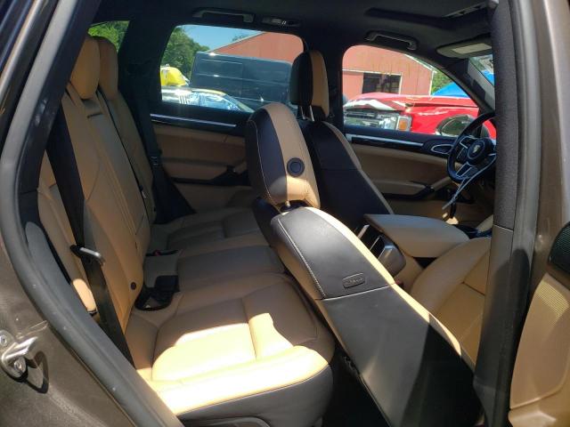 Photo 6 from auction – 2016 PORSCHE CAYENNE with VIN WP1AF2A25GKA44538