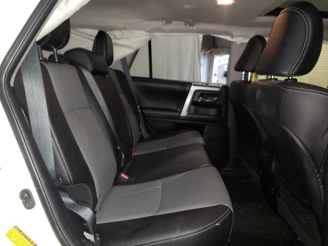Photo 6 from auction – 2016 TOYOTA 4RUNNER SR with VIN JTEBU5JRXG5303299