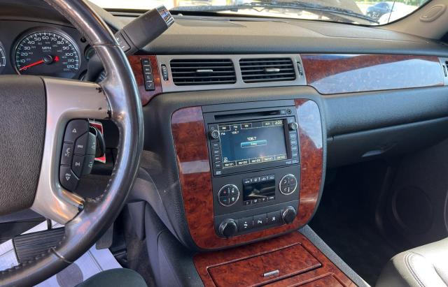 Photo 9 from auction – 2010 CHEVROLET AVALANCHE with VIN 3GNVKGE07AG159443
