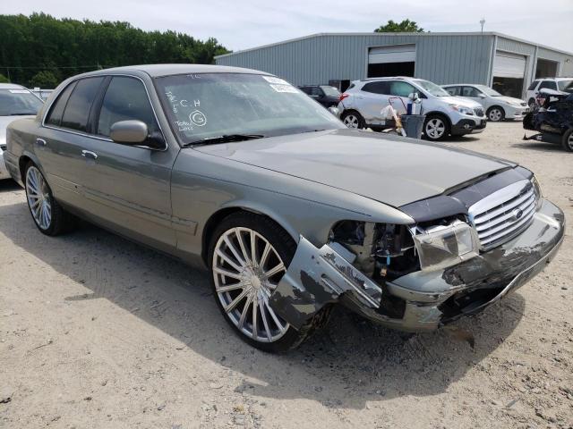 FORD CROWN VICT 2002 with VIN 2FAFP74W12X103208 - Photo from auction