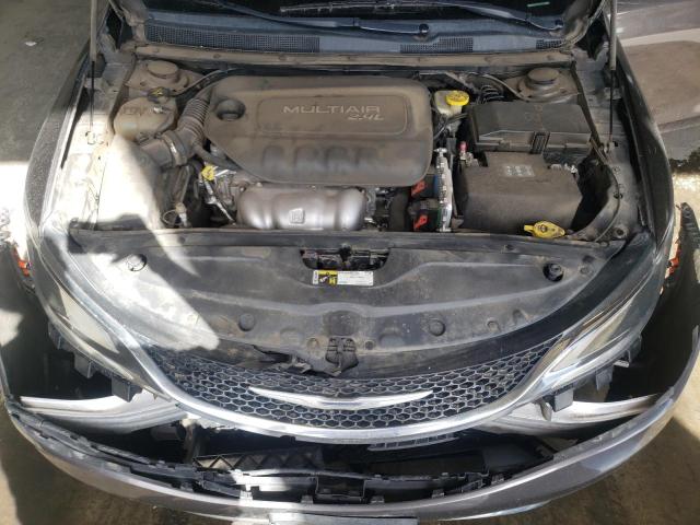 Photo 7 from auction – 2016 CHRYSLER 200 LIMITE with VIN 1C3CCCAB6GN169270