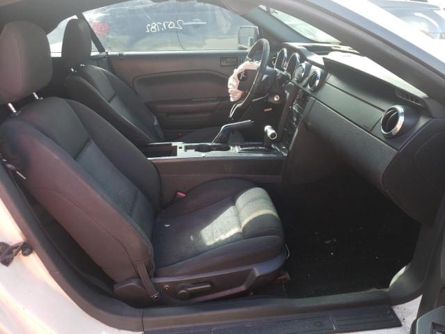 Photo 5 from auction – 2005 FORD MUSTANG with VIN 1ZVFT84N255213870