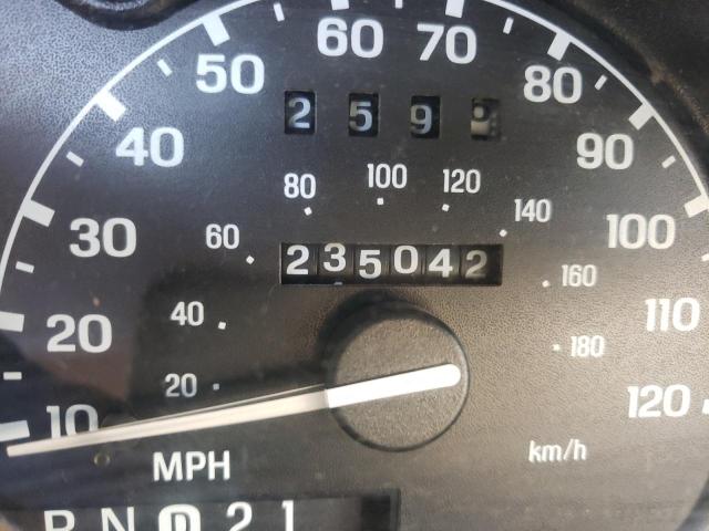 Photo 8 from auction – 2000 MERCURY MOUNTAINEE with VIN 4M2DU66P9YUJ36770