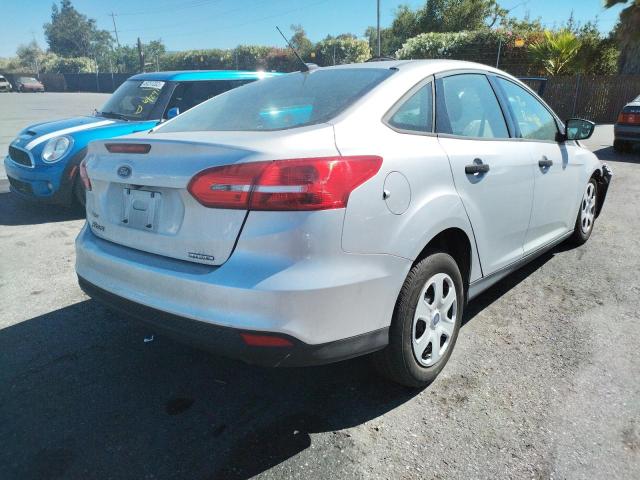 Photo 4 from auction – 2016 FORD FOCUS S with VIN 1FADP3E2XGL372355
