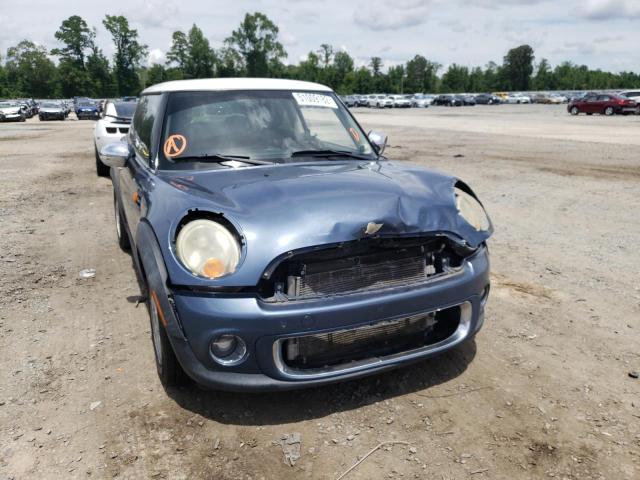 Photo 9 from auction – 2011 MINI COOPER with VIN WMWSU3C52BTX95671