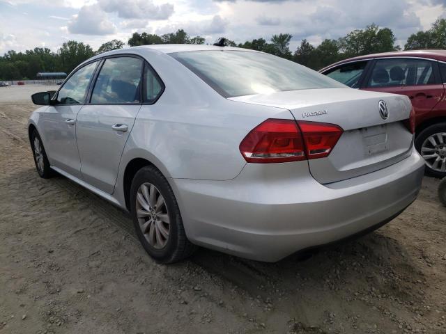 Photo 3 from auction – 2015 VOLKSWAGEN PASSAT S with VIN 1VWAT7A33FC098152