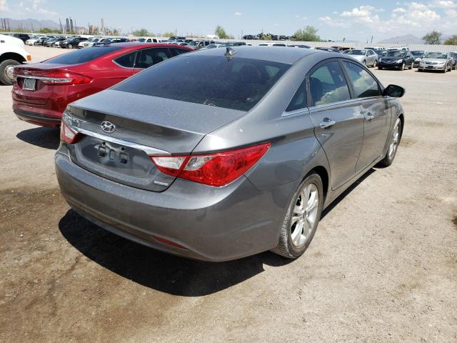 Photo 4 from auction – 2013 HYUNDAI SONATA SE with VIN 5NPEC4AC3DH546913