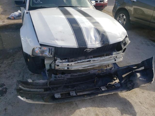 Photo 9 from auction – 2005 FORD MUSTANG with VIN 1ZVFT84N255213870