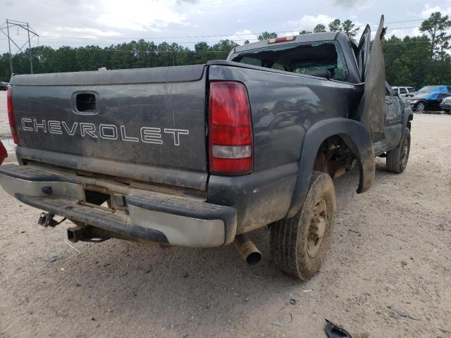 Photo 4 from auction – 2002 CHEVROLET SILVERADO with VIN 1GCHC23U02F216208