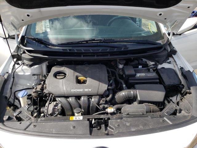 Photo 7 from auction – 2017 KIA FORTE LX with VIN 3KPFK4A73HE026246