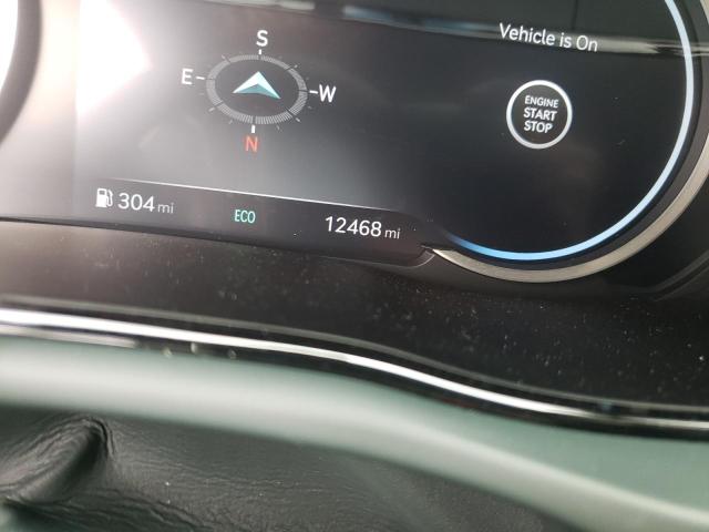 Photo 8 from auction – 2022 GENESIS GV70 BASE with VIN KMUMADTBXNU046662