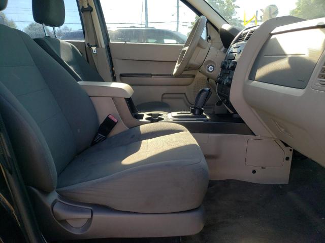 Photo 5 from auction – 2009 FORD ESCAPE XLS with VIN 1FMCU92759KB79536