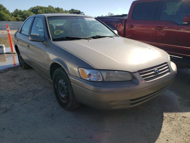 TOYOTA CAMRY CE 1999 with VIN 4T1BG22K5XU499147 - Photo from auction