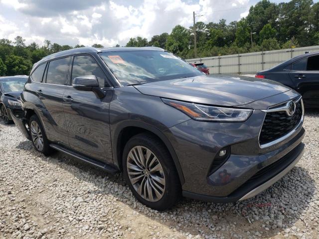 TOYOTA HIGHLANDER 2022 z numerem VIN 5TDFZRAH6NS103307 - Zdjęcie z aukcji
