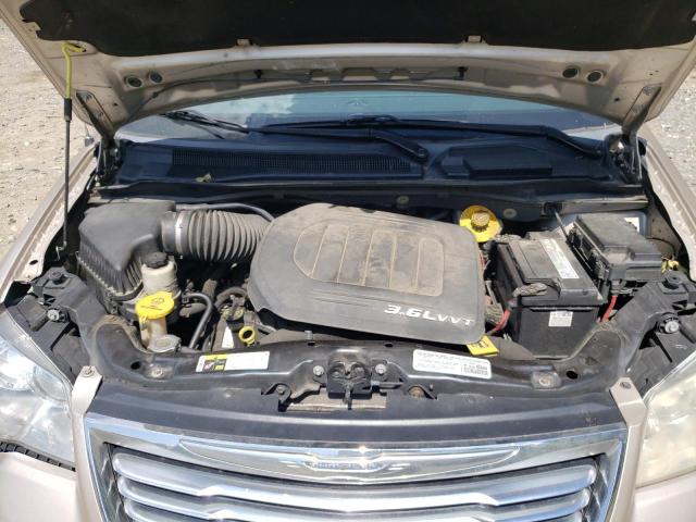 Photo 7 from auction – 2014 CHRYSLER TOWN & COU with VIN 2C4RC1BG7ER448747