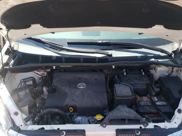 Photo 7 from auction – 2011 TOYOTA SIENNA XLE with VIN 5TDYK3DC4BS135095