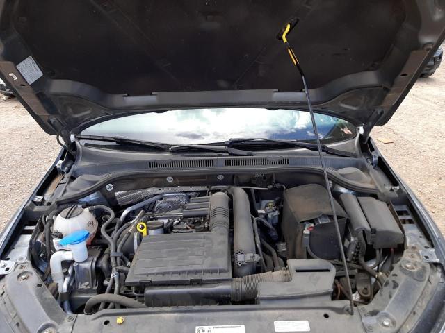 Photo 7 from auction – 2017 VOLKSWAGEN JETTA S with VIN 3VW2B7AJ6HM408382