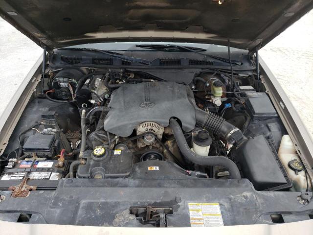 Photo 7 from auction – 2002 MERCURY GRAND MARQ with VIN 2MEFM75W62X657585