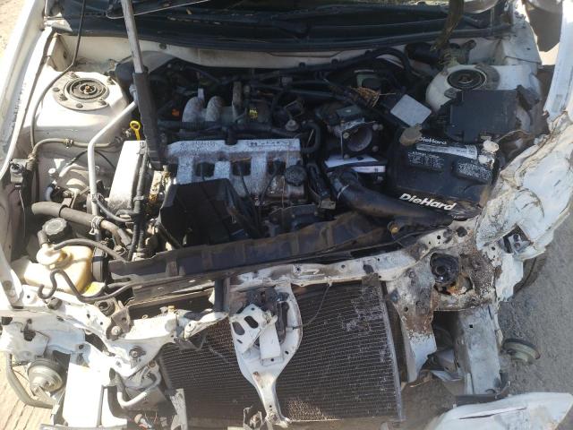 Photo 7 from auction – 2000 MAZDA 626 ES with VIN 1YVGF22C5Y5127545