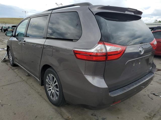 Photo 3 from auction – 2018 TOYOTA SIENNA with VIN 5TDYZ3DC0JS933829