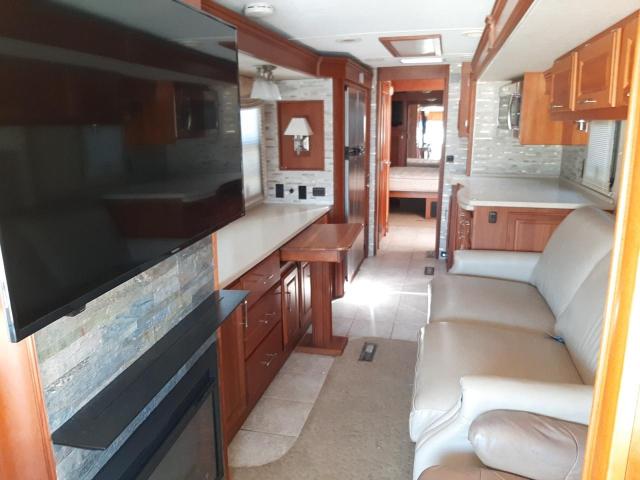 Photo 9 from auction – 2004 WINNEBAGO VECTRA with VIN 4UZAAHCY84CN41511