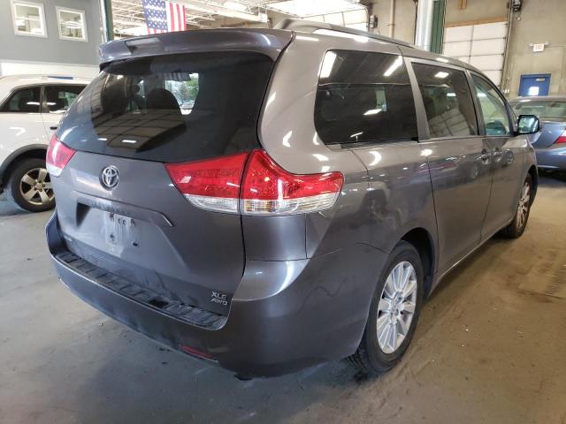 Photo 4 from auction – 2011 TOYOTA SIENNA XLE with VIN 5TDDK3DC7BS010848