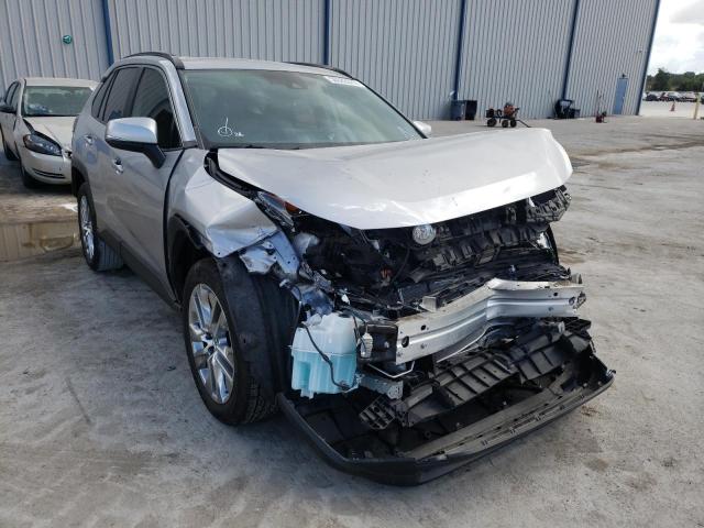 TOYOTA RAV4 XLE P 2019 with VIN JTMC1RFV6KD032772 - Photo from auction