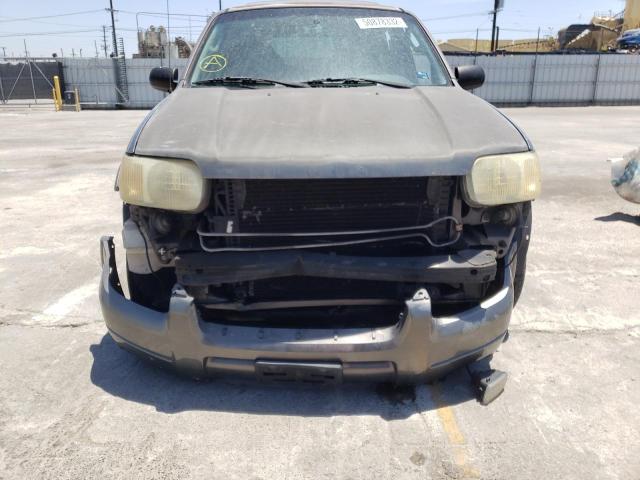 Photo 9 from auction – 2003 FORD ESCAPE LIM with VIN 1FMCU04153KA62390
