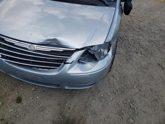 Photo 9 from auction – 2006 CHRYSLER TOWN & COU with VIN 2A4GP44R06R742210