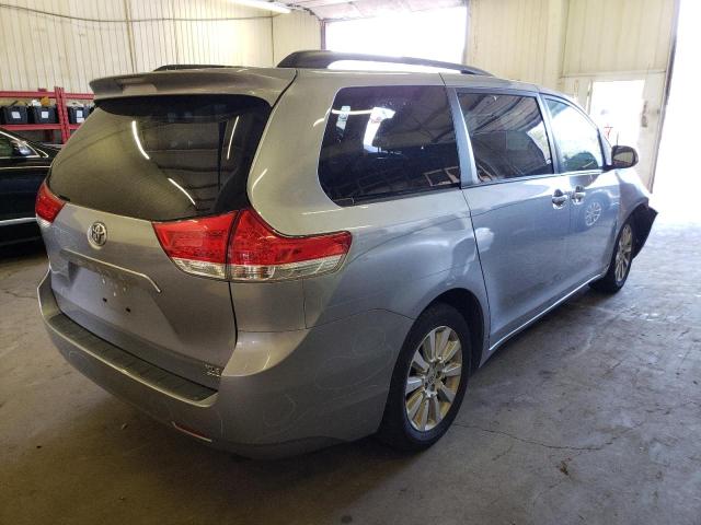 Photo 4 from auction – 2013 TOYOTA SIENNA XLE with VIN 5TDDK3DC6DS051815