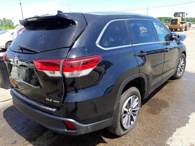 Photo 4 from auction – 2017 TOYOTA HIGHLANDER with VIN 5TDJZRFH8HS368186