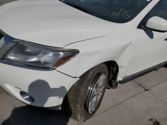 Photo 9 from auction – 2015 NISSAN PATHFINDER with VIN 5N1AR2MN1FC713715