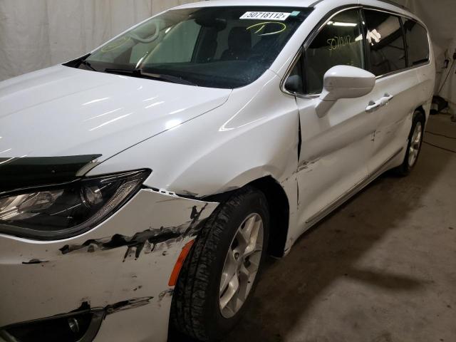 Photo 9 from auction – 2017 CHRYSLER PACIFICA T with VIN 2C4RC1BGXHR795025