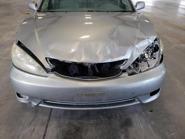 Photo 9 from auction – 2005 TOYOTA CAMRY LE with VIN 4T1BF30K85U616518