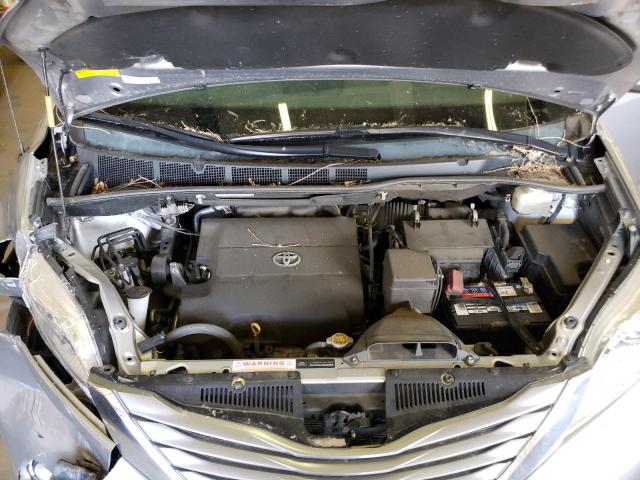 Photo 7 from auction – 2013 TOYOTA SIENNA XLE with VIN 5TDDK3DC6DS051815