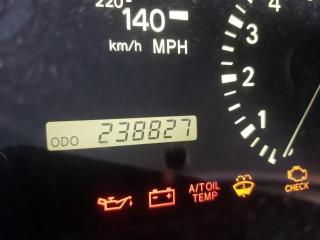 Photo 8 from auction – 2002 LEXUS RX 300 with VIN JTJHF10U120289402
