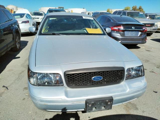 Zdjęcie 9 z aukcji – 2001 FORD CROWN VICT z VIN 2FAFP74W91X140764