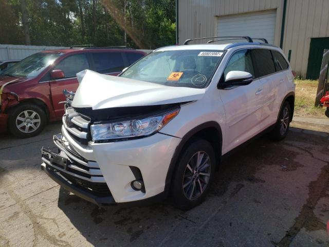Photo 2 from auction – 2019 TOYOTA HIGHLANDER with VIN 5TDJZRFH0KS930802