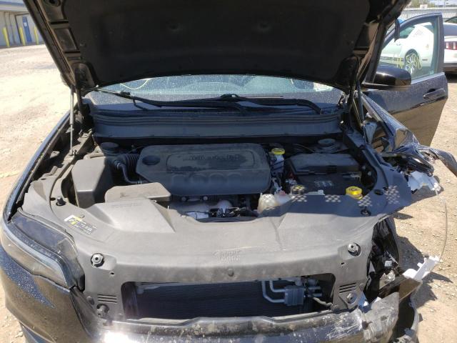Photo 7 from auction – 2019 JEEP CHEROKEE L with VIN 1C4PJLLB3KD458198