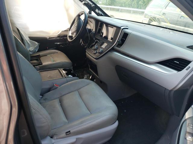 Photo 5 from auction – 2015 TOYOTA SIENNA LE with VIN 5TDKK3DC1FS670123
