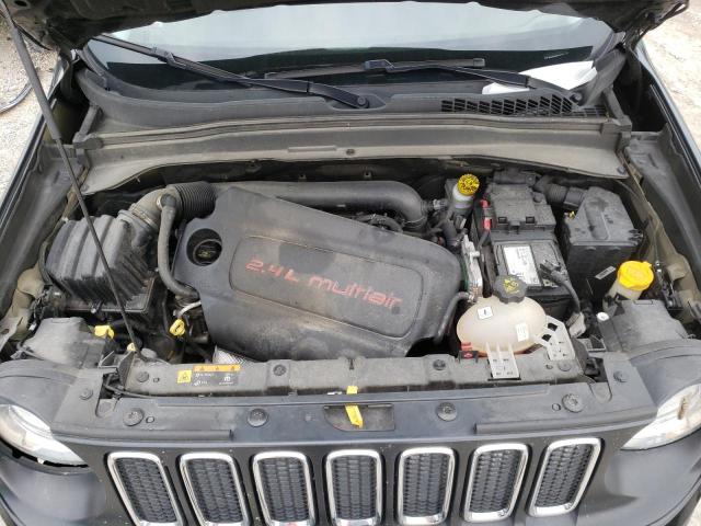 Photo 7 from auction – 2017 JEEP RENEGADE with VIN ZACCJBAB4HPG17770