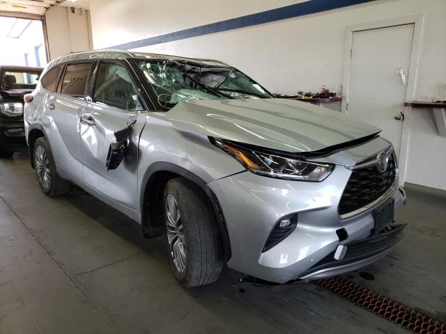 TOYOTA HIGHLANDER 2020 with VIN 5TDEBRCH1LS014089 - Photo from auction