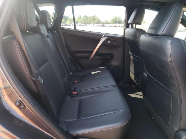 Photo 6 from auction – 2018 TOYOTA RAV4 SE with VIN JTMJFREV6JJ215437